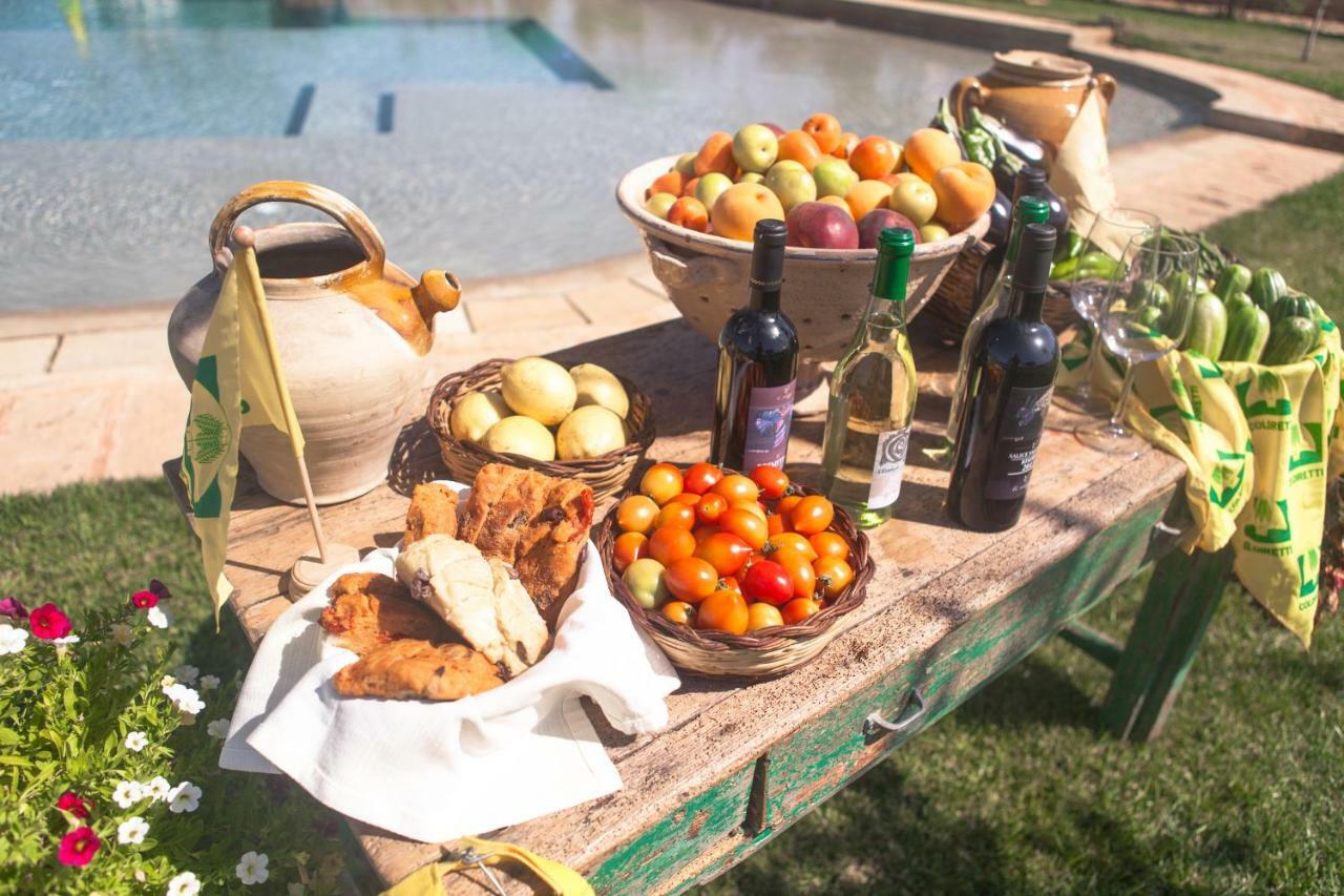 Agriturismo Li Calizzi Arte E Natura Novoli Екстериор снимка